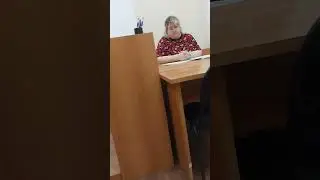 Судья не подтверждает документально,что она судья и есть приказ о ее назначении судье