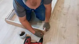 Смотрите как правильно собрать лутку двери.