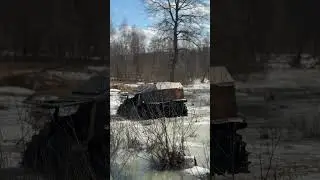 Вездеход Шерп борется с остатками льда в Подмосковье при половодье 