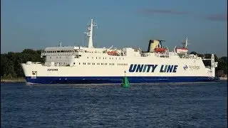 4K | Unity Line Ferry KOPERNIK leaving port of Swinoujscie/ PL