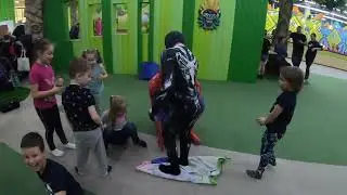 Как аниматор проводит День Рождение