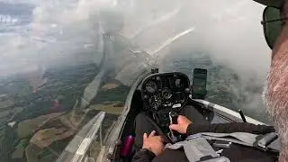 Winch launch, clouds, landing Astir CS-77.