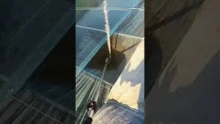 Shed roof cleaning process of film water- Good tools and machinery make work easy