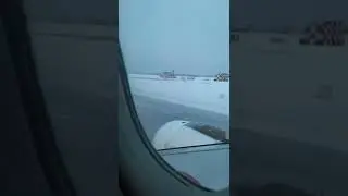 Взлет самолета Airbus A320