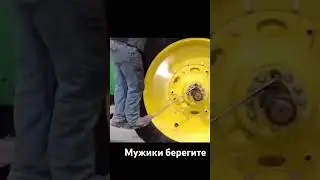 Наверное больно 😣 #водительсамосвала #excavator