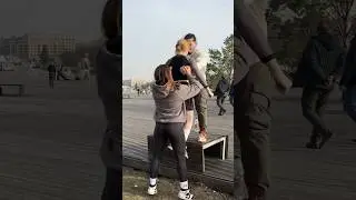 Wow strong girl 🤯