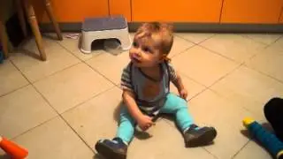 brake dance super baby/МАЛЫШ ТАНЦУЕТ СУПЕР !!!