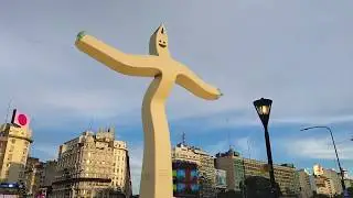 Obelisco bailando.