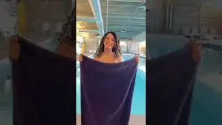 Bikini In Pool 🏊‍♂️