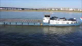 Schiff Anna auf dem Rhein in Düsseldorf