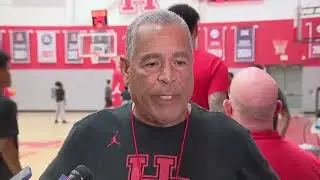 Houston's Head basketball coach Kelvin Sampson Press Conference