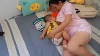 Giliran NENENIN BAYI/ IBU CANTIK NENEN BAYI / cara menyusui yang baik dan benar