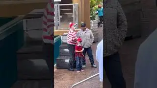 Tom the famous Seaworld mime 🤣🤣🤣