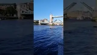 London - Tower Bridge opening