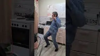 Танцы на стриме 🕺