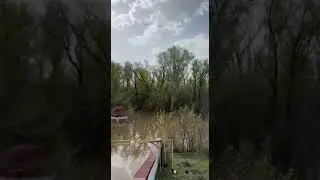 Река Урал! Набережная ушла под воду!