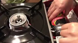 Family hotpot using butane gas (in English) 家庭火锅