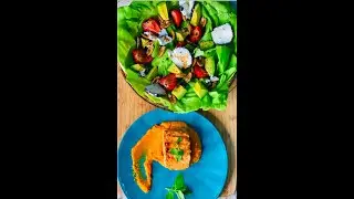 Salmon & Strawberry Goat Cheese Salad #shorts
