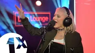 Zara Larsson covers TLCs No Scrubs in the 1Xtra Live Lounge