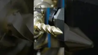 Twisted Polygonal Turning