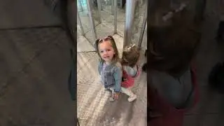 Kids Walk Into Mirror Maze fail 😂