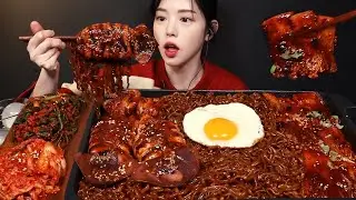 SUB)꾸덕촉촉 짜파게티에 매운 마라오징어 팽이버섯 넣어서 먹방! 파김치 겉절이까지 짜장라면 꿀조합 리얼사운드 Mala Chapagetti Mukbang Asmr