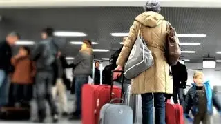 Вывез семью из Украины.