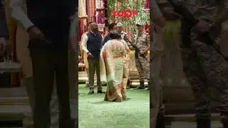 Radhika Merchant IGNORES paps Solo pic request at Ambani's Ganpati Puja 🥹 