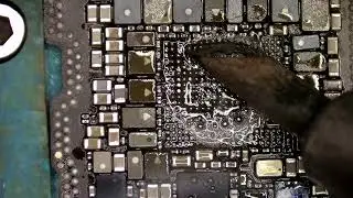 iPhone 12 Pro Max Power Management IC Replacement