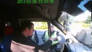 Остановили гаишники