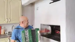 Чёрт влюбился в БАБУ ЯГУ гу,гу,гу!Поёт Вася Попов. Кино Вась.