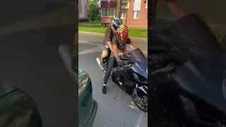 ЛЕГЕНДА С БАЙКЕРАМИ ПРОВЕРЯЕТ СВОЕ ОЧКО НА ПРОЧНОСТЬ