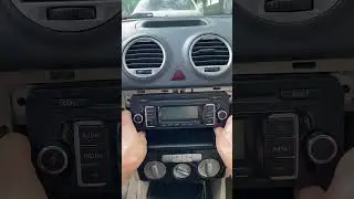 Upgrade your VW Jetta with SCUMAXCON RCD360 Pro3! Wireless CarPlay & Android Auto.