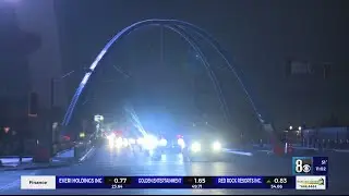 High winds, dust hit the Las Vegas valley, cause power outages; high wind warning extended through T