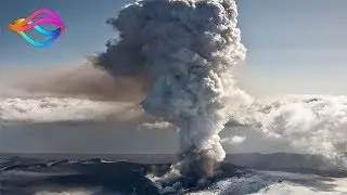 Photo Mirage | Volcano Erupting Cinemagraph