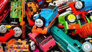 Thomas and Friends World's Strongest Engine NEW Mystery Wheel