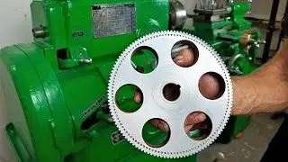 Making gears for the machine from the garage
