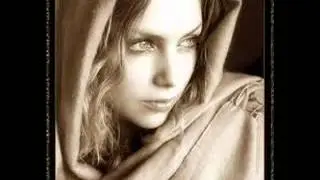 pequeña y fragil (SABU)