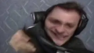 СЕРВЕР СНОВА СКУКОЖИЛСЯ И СКУКОЖИЛ КЛАВИАТУРУ !