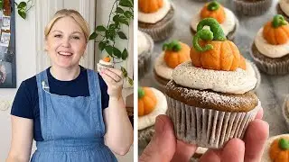 PUMPKIN CUPCAKES