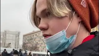 Уровень знаний нашей оппозиционной молодёжи))