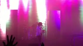 The 1975: Paris (Live) from Charlotte Metro Credit Union Amphitheatre