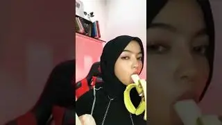 Jilbab Sama Pisang