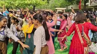School Girls & Madam Dance in Ratnawali 2024. #bestdance #viral #treanding #beenparty #kukfestival