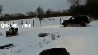 Стас утпопил крузак в пруду
