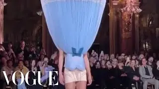 Upside Down Gowns Are Apparently a Thing #fashion