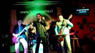 Illusion - La calle es su lugar - cover G.I.T. en bar 