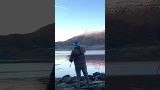 ЛОВИ на КРЕВЕТКУ, если не клюет на спиннинг! 