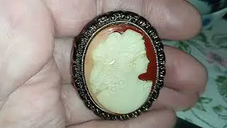 Барахолочка. Старинная брошь.