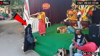 Show Some Equality..! 😲🙏 See What This Priest Did To A Lady At Durga Mandir